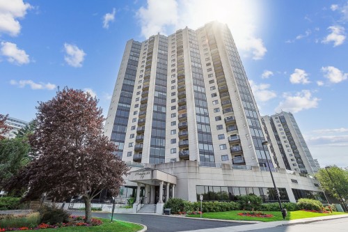 603-70 Rue De La Barre  Longueuil (Le Vieux-Longueuil), QC J4K 5J3