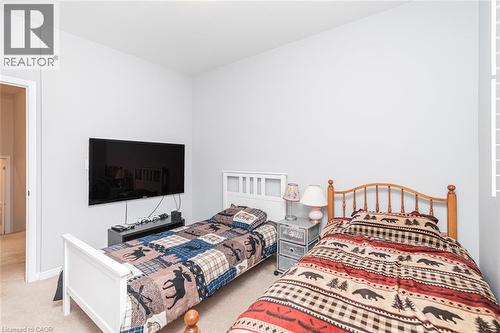 31 Larry Crescent, Caledonia, ON - Indoor Photo Showing Bedroom