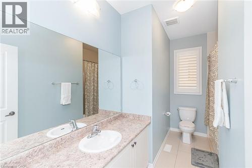 31 Larry Crescent, Caledonia, ON - Indoor Photo Showing Bathroom