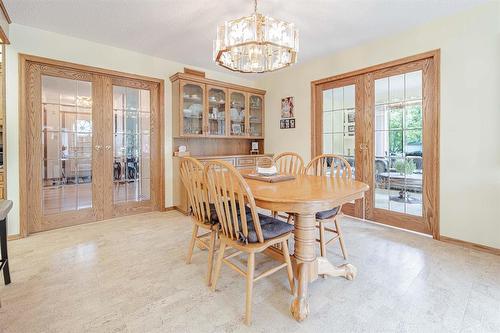 95 2Nd Avenue Ne, Teulon, MB - Indoor Photo Showing Dining Room