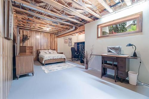 95 2Nd Avenue Ne, Teulon, MB - Indoor Photo Showing Other Room