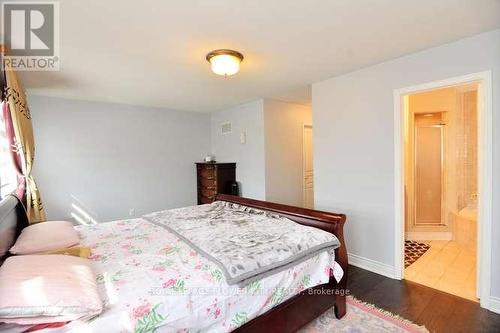 3388 Crimson King Circle, Mississauga, ON - Indoor Photo Showing Bedroom