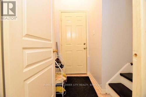 3388 Crimson King Circle, Mississauga, ON - Indoor Photo Showing Other Room