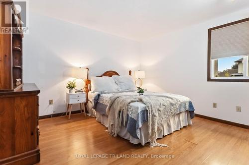 954 Chippewa Drive, London East (East D), ON - Indoor Photo Showing Bedroom