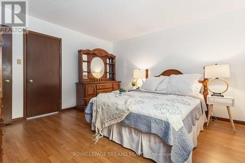 954 Chippewa Drive, London East (East D), ON - Indoor Photo Showing Bedroom