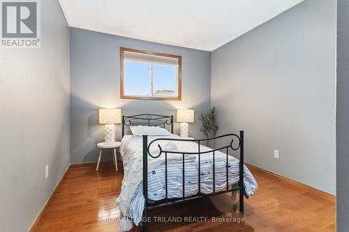 954 Chippewa Drive, London East (East D), ON - Indoor Photo Showing Bedroom