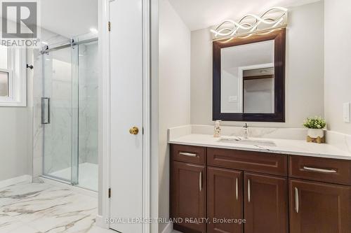 954 Chippewa Drive, London East (East D), ON - Indoor Photo Showing Bathroom