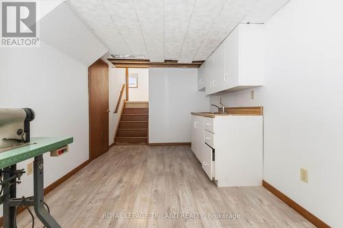 954 Chippewa Drive, London East (East D), ON - Indoor