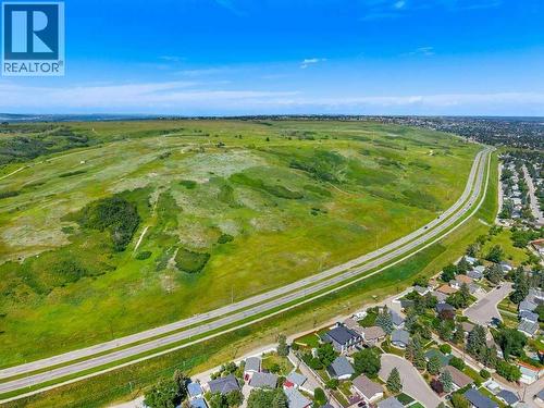 ..Nose hill - 80, 1055 72 Avenue Nw, Calgary, AB - Outdoor With View