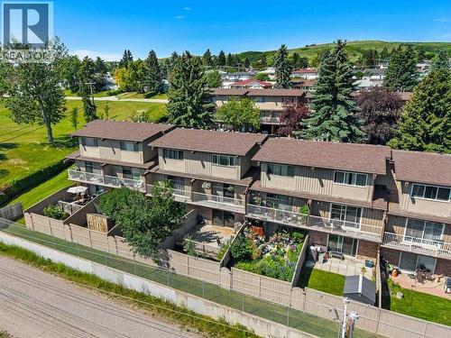 80, 1055 72 Avenue Nw, Calgary, AB - Outdoor With Balcony