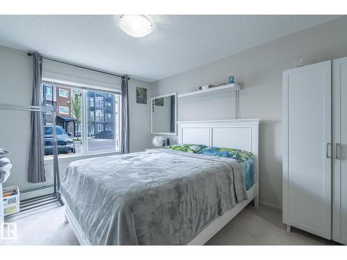 #107 142 Ebbers Bv Nw, Edmonton, AB - Indoor Photo Showing Bedroom