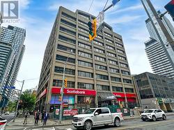 302 - 555 YONGE STREET  Toronto, ON M4Y 3A6