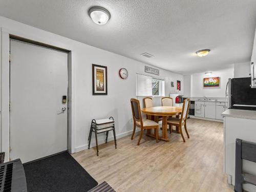 948 Ryan Place, Kamloops, BC - Indoor Photo Showing Dining Room