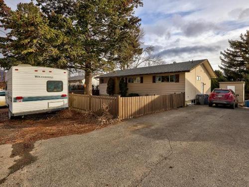 948 Ryan Place, Kamloops, BC - Outdoor