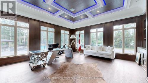 8 High Point Road, Toronto, ON - Indoor