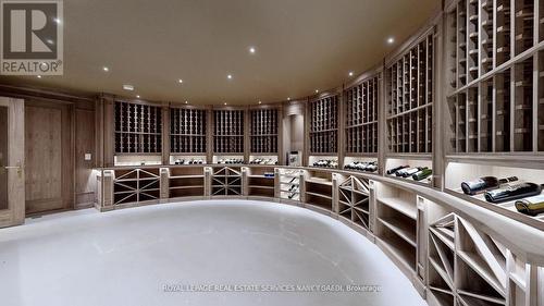 8 High Point Road, Toronto, ON - Indoor Photo Showing Other Room