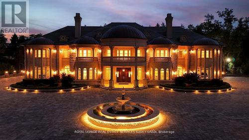 8 High Point Road, Toronto, ON - Outdoor