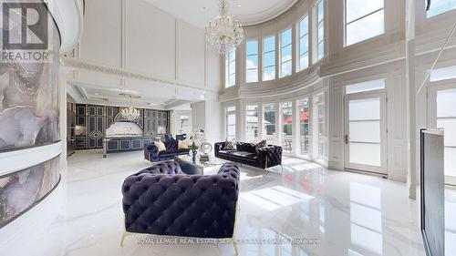 8 High Point Road, Toronto, ON - Indoor Photo Showing Other Room