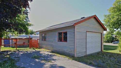 304 5Th Avenue, Cranbrook, BC - Outdoor With Exterior