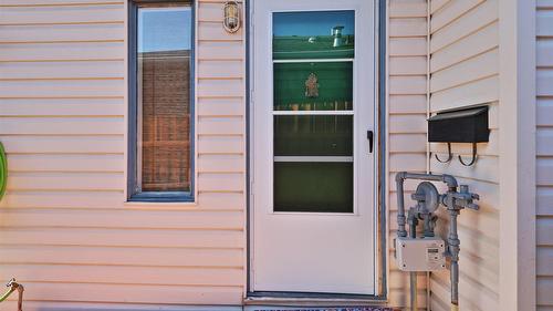 304 5Th Avenue, Cranbrook, BC - Outdoor With Exterior