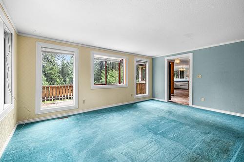 357 3A Street, Cranbrook, BC - Indoor Photo Showing Other Room