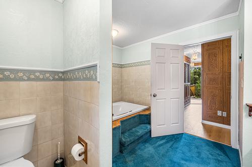 357 3A Street, Cranbrook, BC - Indoor Photo Showing Bathroom