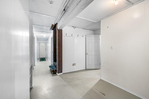 357 3A Street, Cranbrook, BC - Indoor Photo Showing Other Room