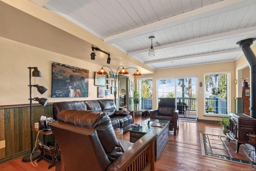 6089 Chippewa Rd, Duncan, BC 