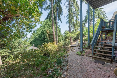 6089 Chippewa Rd, Duncan, BC 