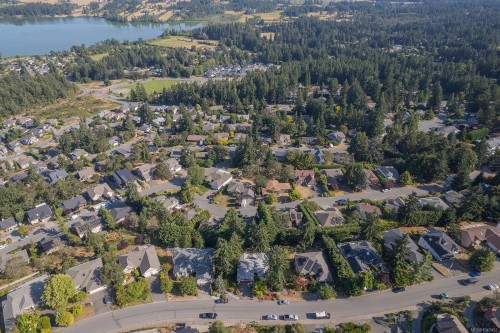 6089 Chippewa Rd, Duncan, BC 