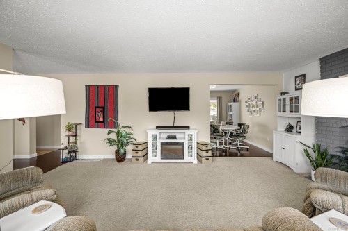 58 Mitchell Rd, Courtenay, BC 
