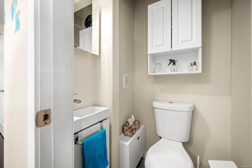 58 Mitchell Rd, Courtenay, BC 
