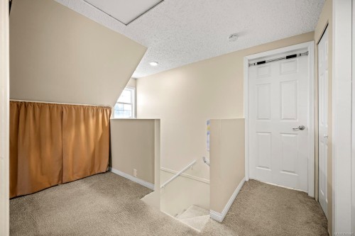 58 Mitchell Rd, Courtenay, BC 
