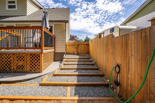 58 Mitchell Rd, Courtenay, BC 