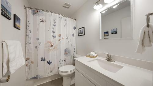 1389 Lund Road, Kelowna, BC - Indoor Photo Showing Bathroom
