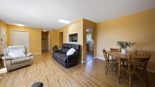 1389 Lund Road, Kelowna, BC - Indoor Photo Showing Other Room