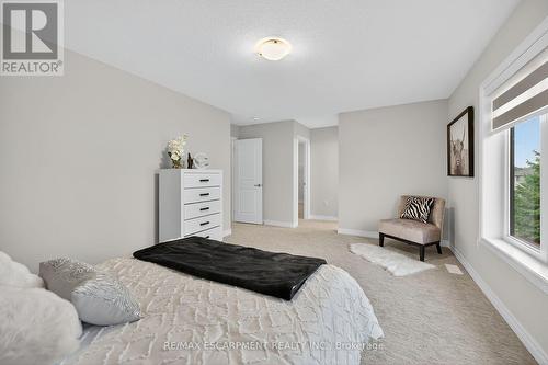 67 Starfire Crescent, Hamilton, ON - Indoor Photo Showing Bedroom