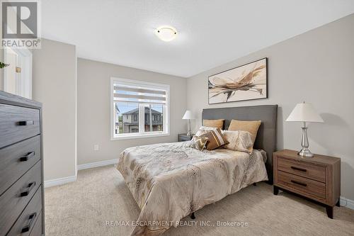 67 Starfire Crescent, Hamilton, ON - Indoor Photo Showing Bedroom