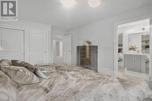 67 Starfire Crescent, Hamilton, ON - Indoor Photo Showing Bedroom