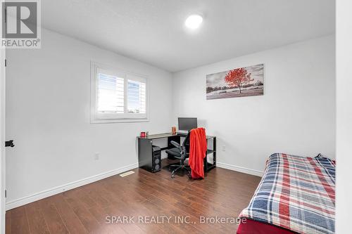 4 Cutts Crescent, Hamilton, ON - Indoor
