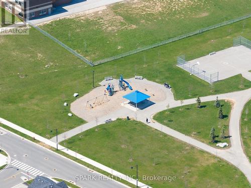 4 Cutts Crescent, Hamilton, ON - 