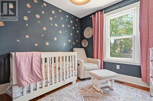 92 Province Street, Hamilton, ON - Indoor Photo Showing Bedroom