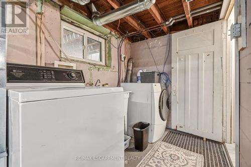 92 Province Street, Hamilton, ON - Indoor Photo Showing Laundry Room