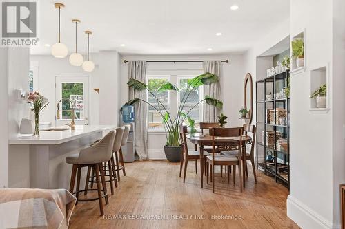 92 Province Street, Hamilton, ON - Indoor Photo Showing Dining Room