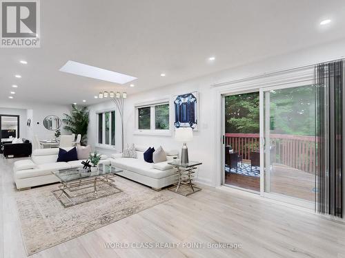 60 Kleins Ridge, Vaughan, ON - Indoor Photo Showing Bathroom