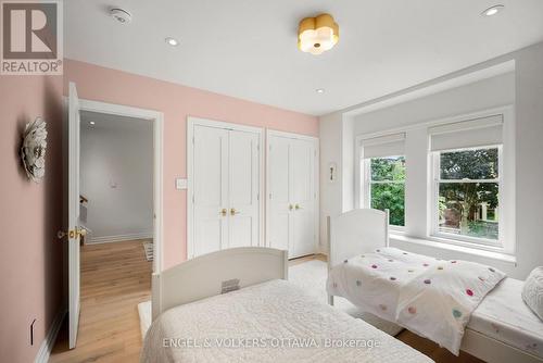 31 Woodlawn Avenue, Ottawa, ON - Indoor Photo Showing Bedroom