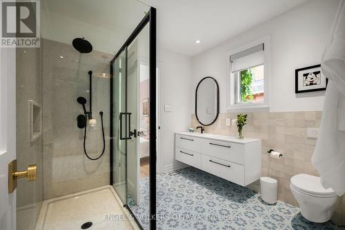 31 Woodlawn Avenue, Ottawa, ON - Indoor Photo Showing Bathroom