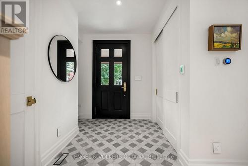 31 Woodlawn Avenue, Ottawa, ON - Indoor Photo Showing Other Room