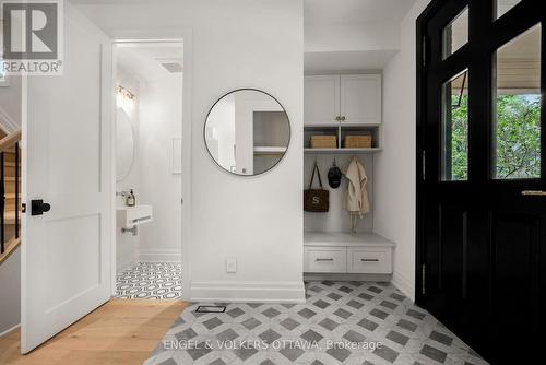31 Woodlawn Avenue, Ottawa, ON - Indoor Photo Showing Other Room