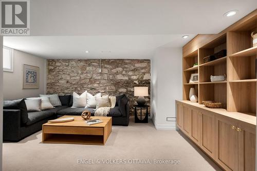 31 Woodlawn Avenue, Ottawa, ON - Indoor